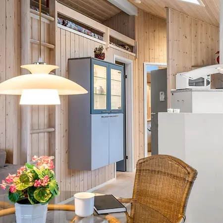 Lien - 100m From The Sea By Interhome